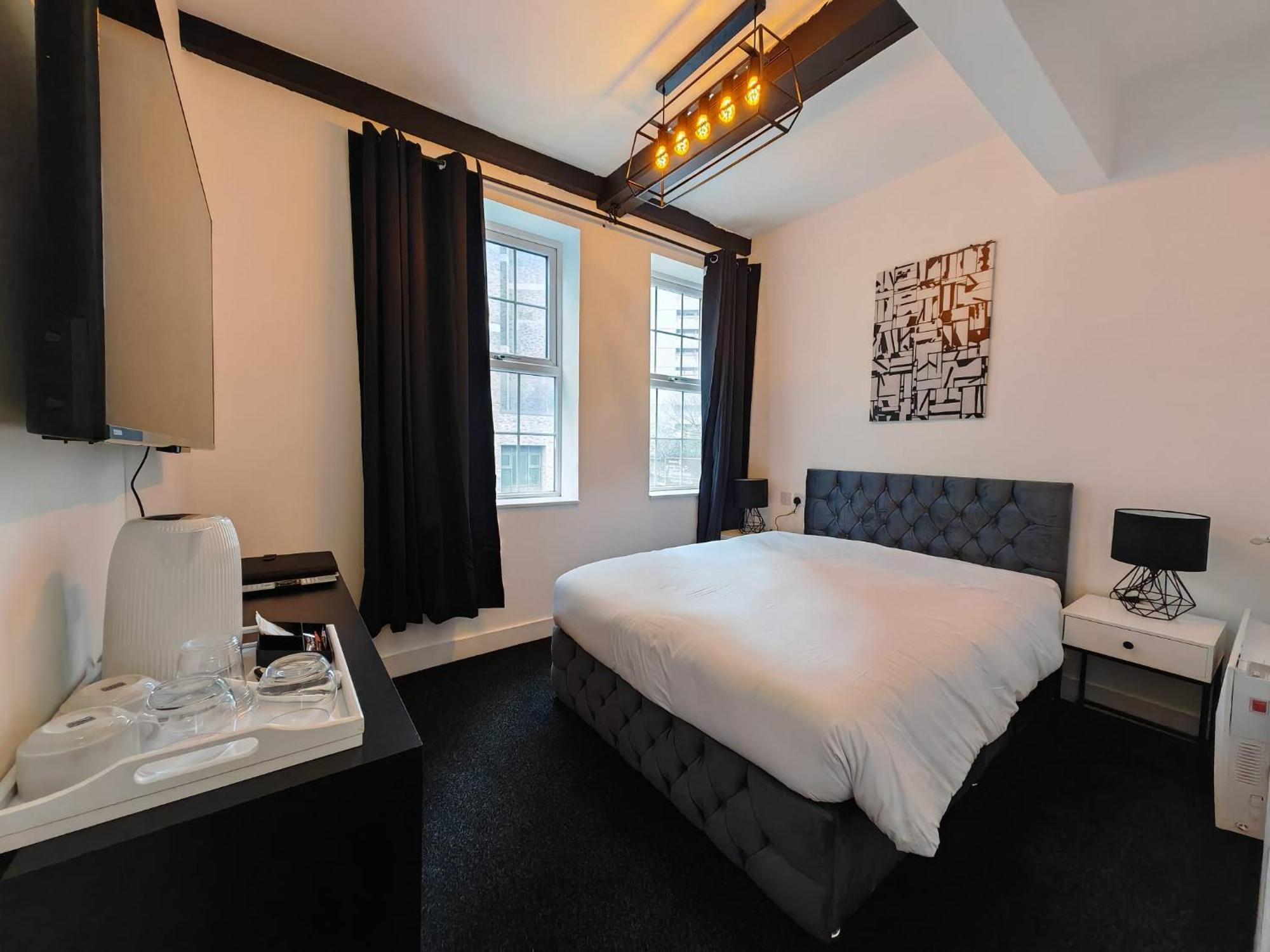 Stay Hub City Centre - Self Check-In Birmingham Bagian luar foto